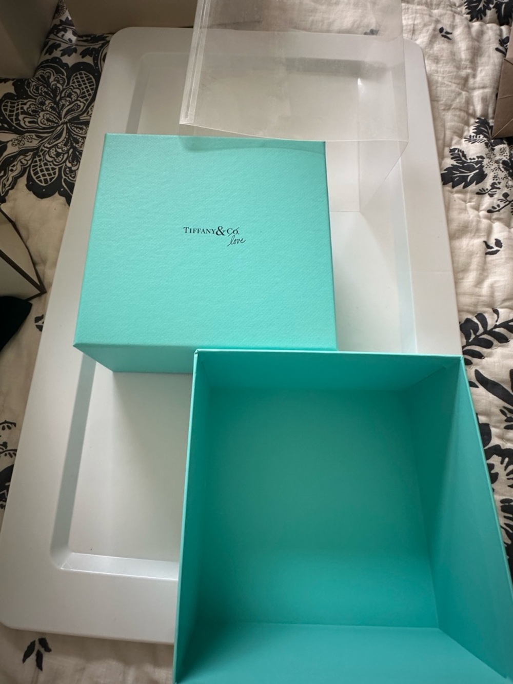 Tiffany & Co. robin's-egg blue gift box